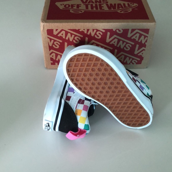Vans - Picture 7 of 7